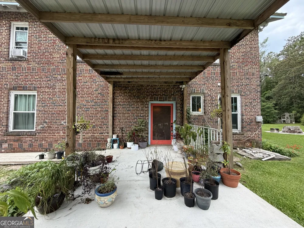 12561 Us Highway 17 Woodbine, GA 31569