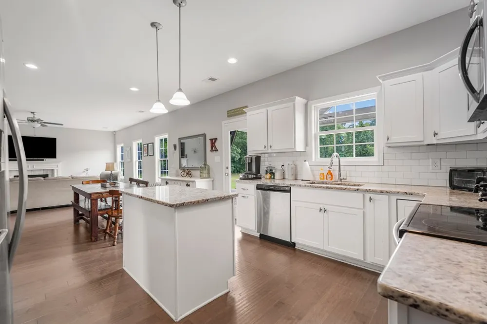 173 Maple Creek Court Cataula, GA 31804