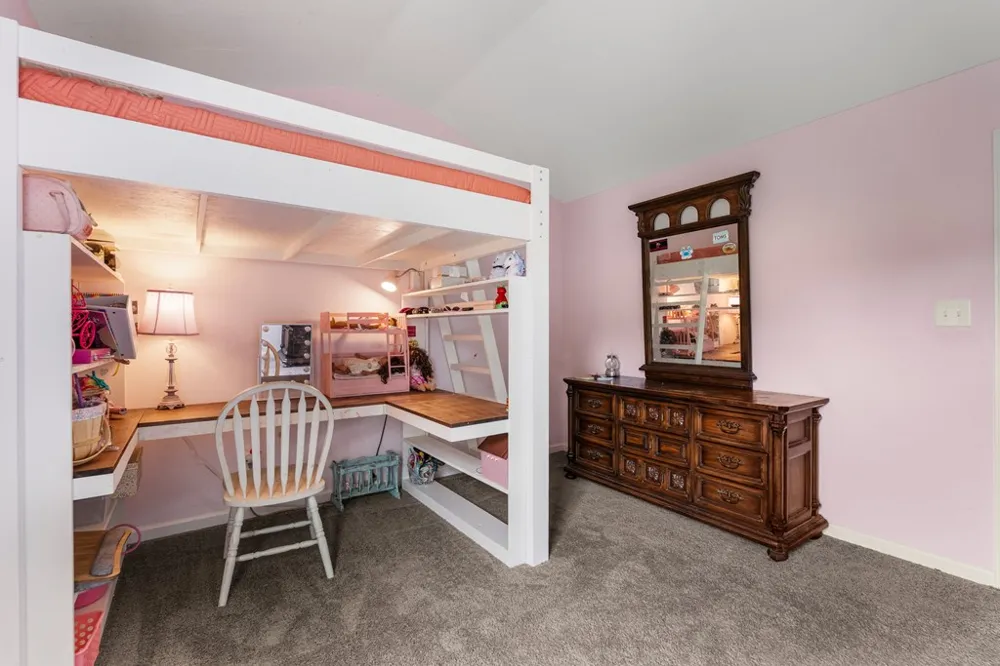 173 Maple Creek Court Cataula, GA 31804