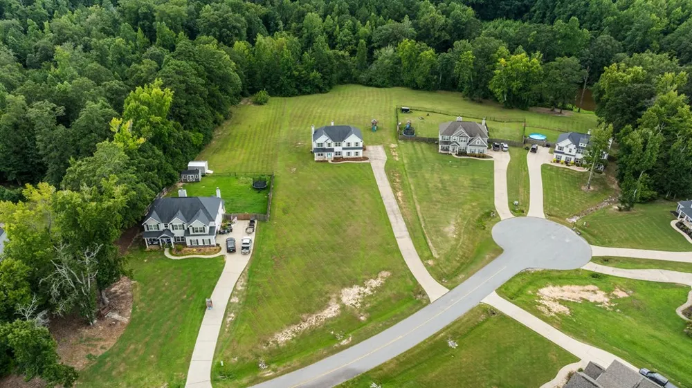 173 Maple Creek Court Cataula, GA 31804
