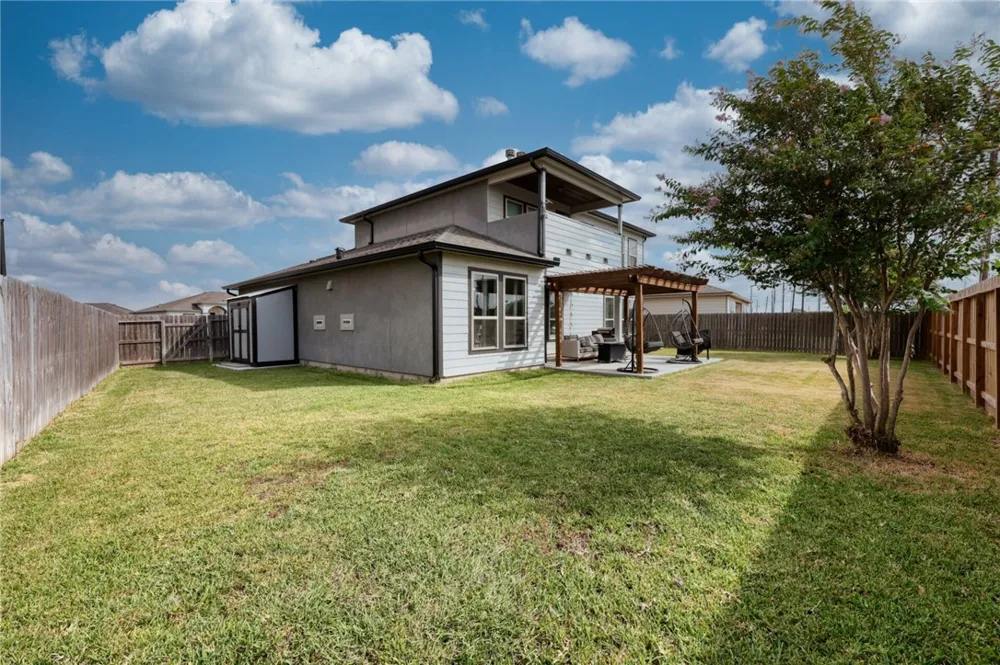 1915 Chesapeake Bay Drive Portland, TX 78374