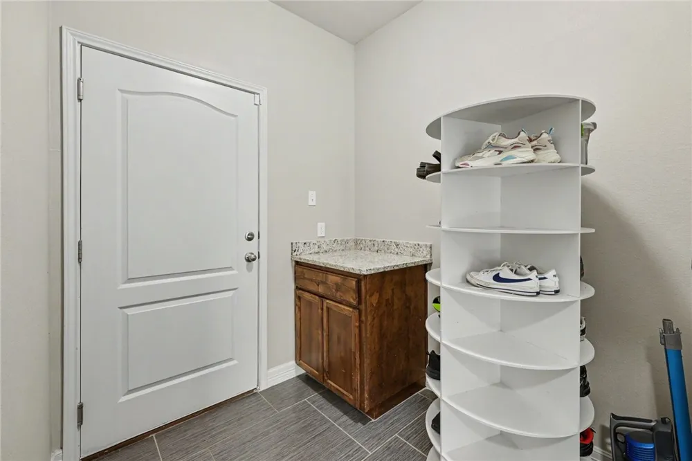 1915 Chesapeake Bay Drive Portland, TX 78374