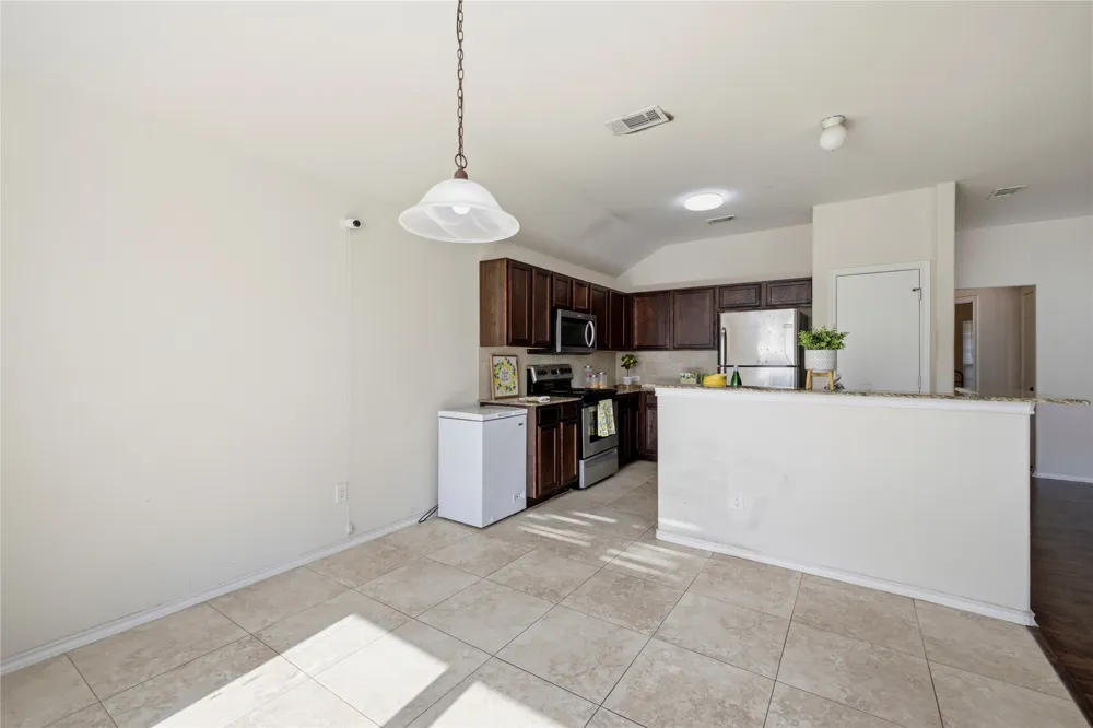 1003 Lakeshore Boulevard Oak Point, TX 75068