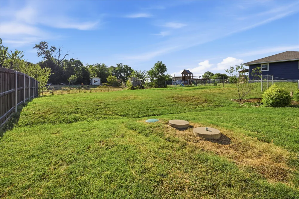 1003 Lakeshore Boulevard Oak Point, TX 75068