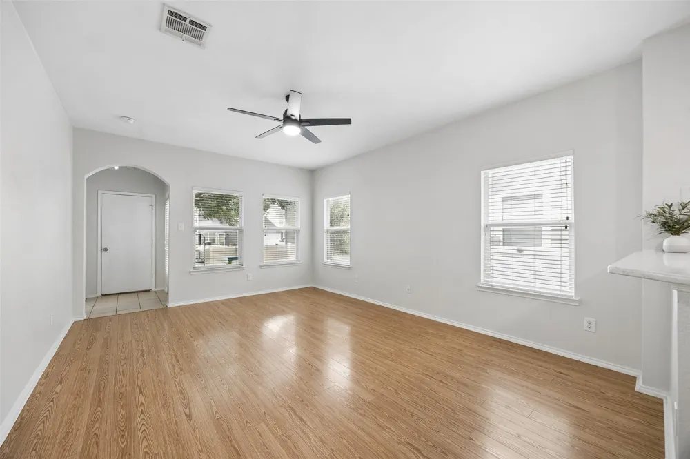 1317 Live Oak Lane Savannah, TX 76227