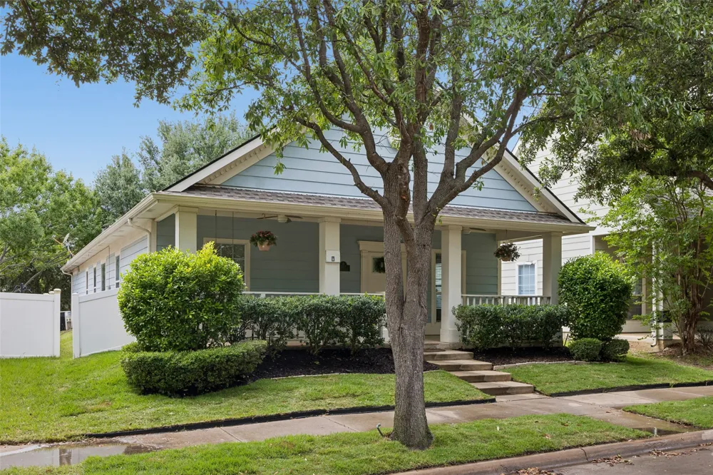 1317 Live Oak Lane Savannah, TX 76227