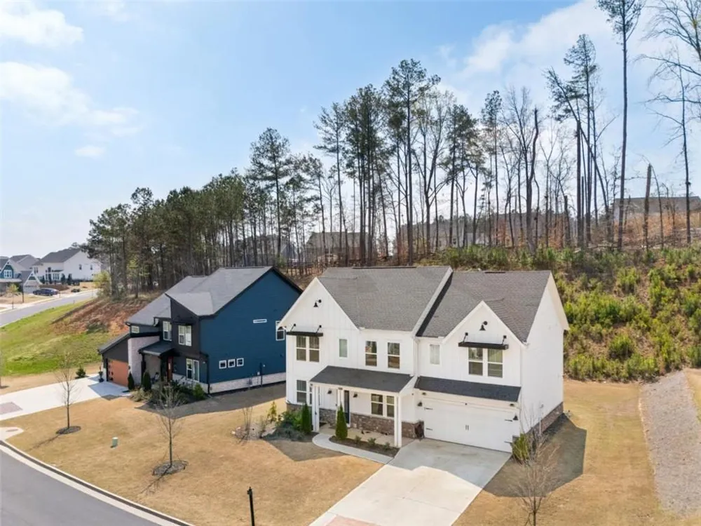 8085 Brewton Bend Ball Ground, GA 30107