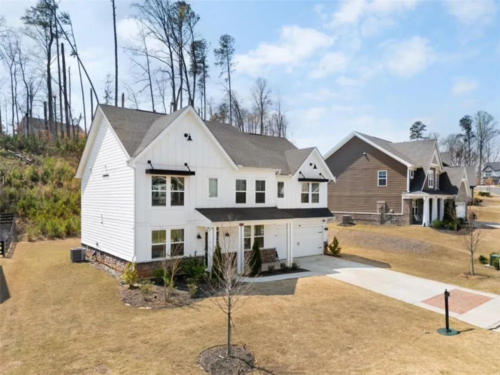 8085 Brewton Bend Ball Ground, GA 30107