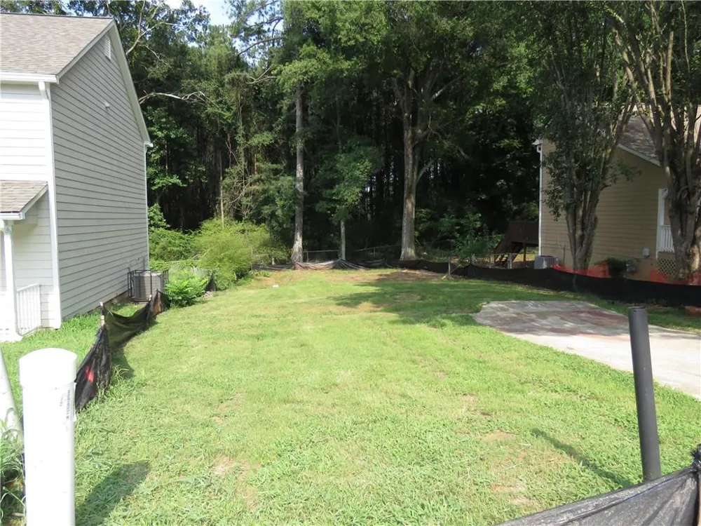 429 Orchard Drive Stone Mountain, GA 30083