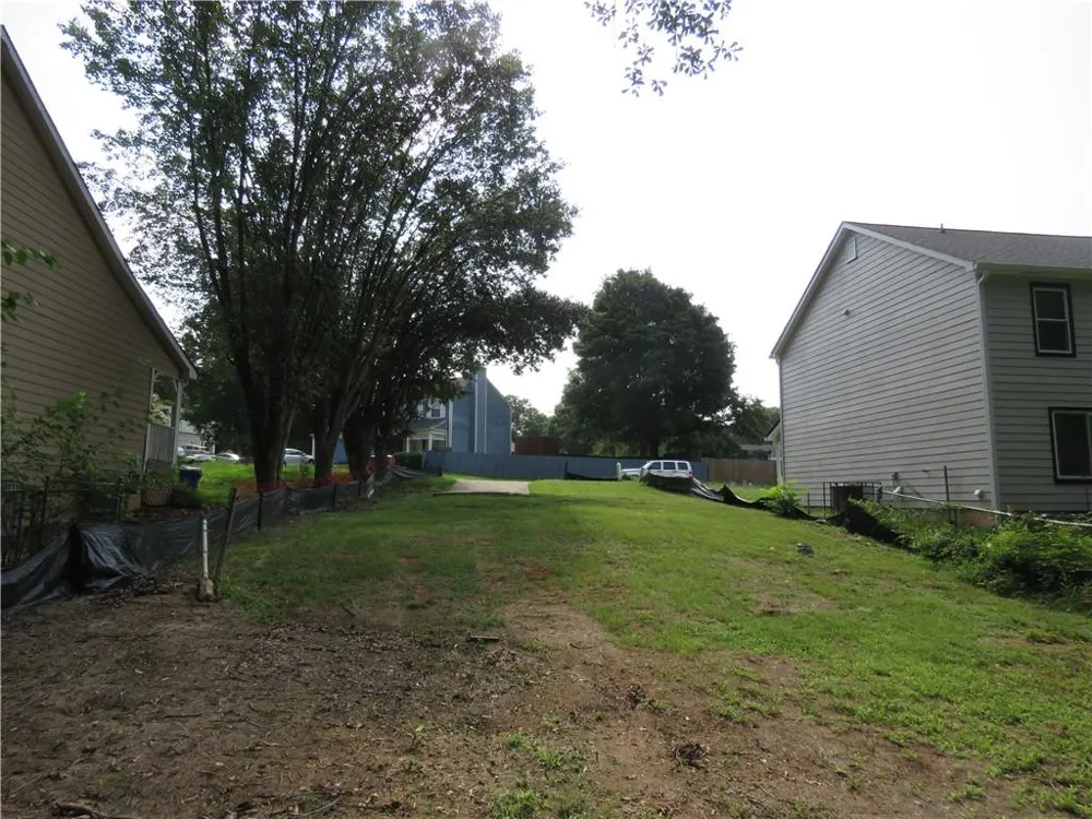 429 Orchard Drive Stone Mountain, GA 30083