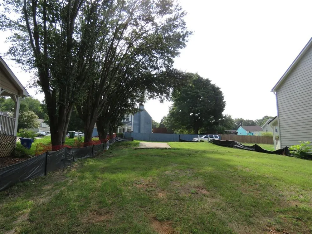 429 Orchard Drive Stone Mountain, GA 30083