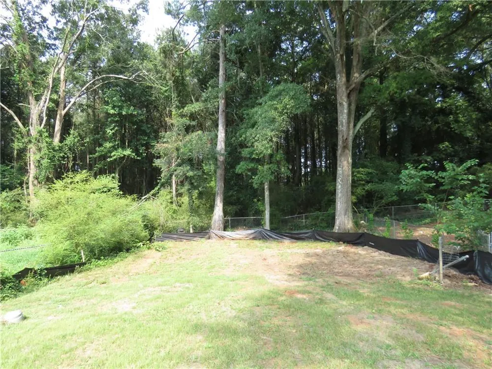 429 Orchard Drive Stone Mountain, GA 30083