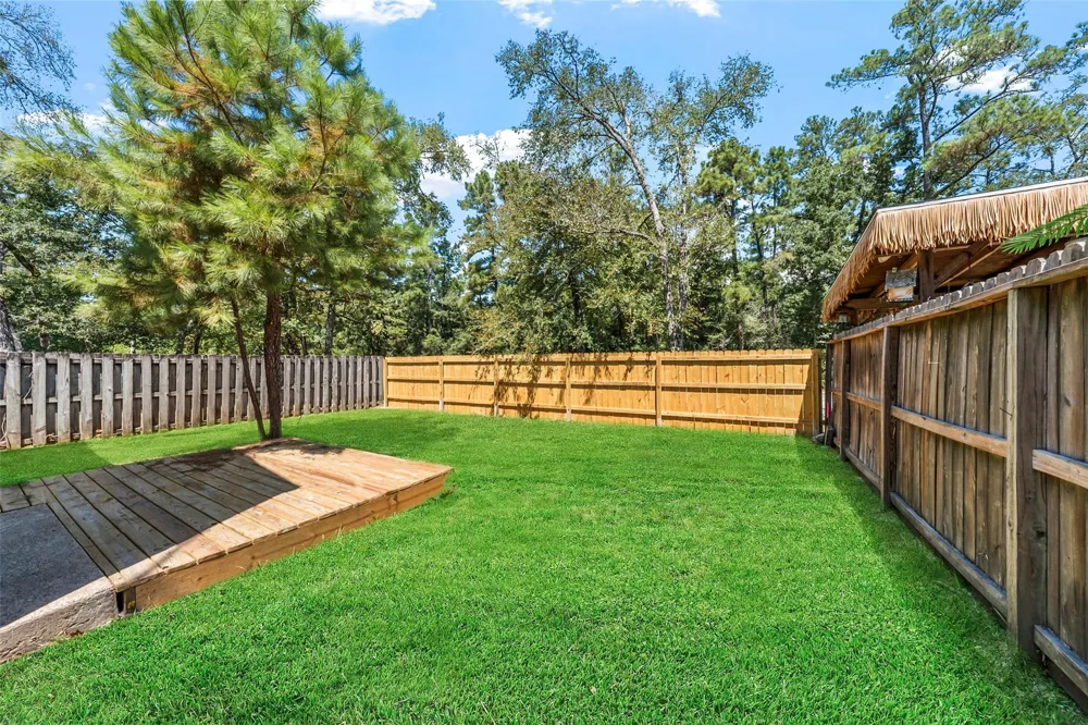 26608 Quail Court Huntsville, TX 77320