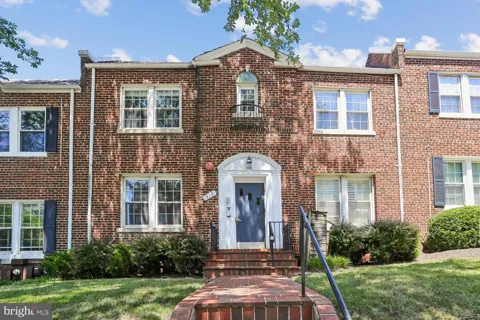 937 RANDOLPH STREET NW #1