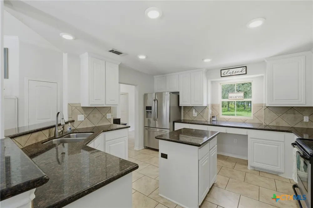1893 County Road 306 Rockdale, TX 76567