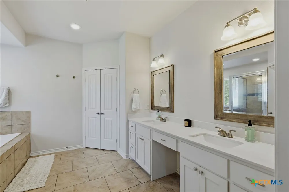 1893 County Road 306 Rockdale, TX 76567