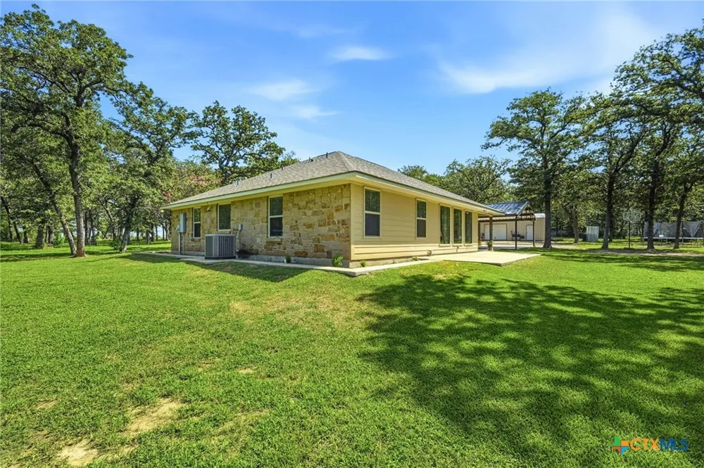 1893 County Road 306 Rockdale, TX 76567