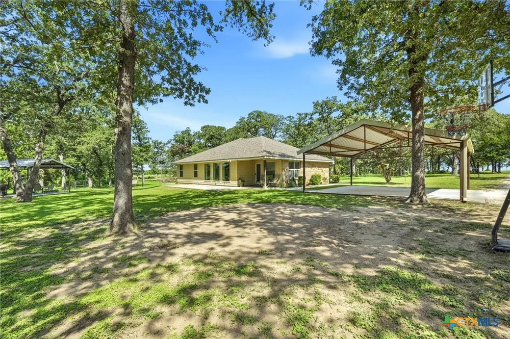 1893 County Road 306 Rockdale, TX 76567