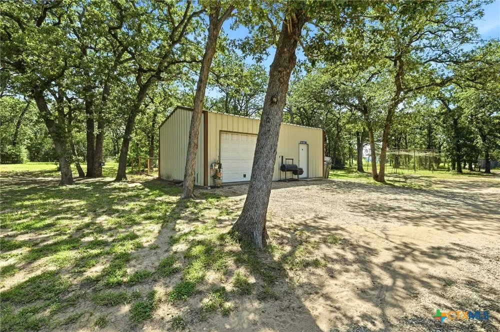 1893 County Road 306 Rockdale, TX 76567