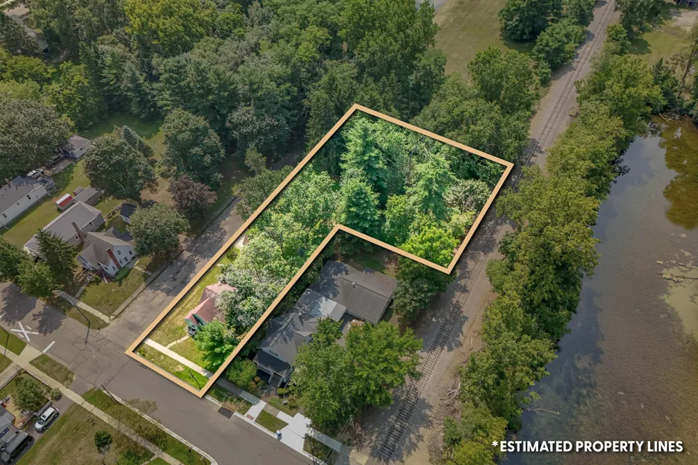 98 Westwood Street Hillsdale, MI 49242