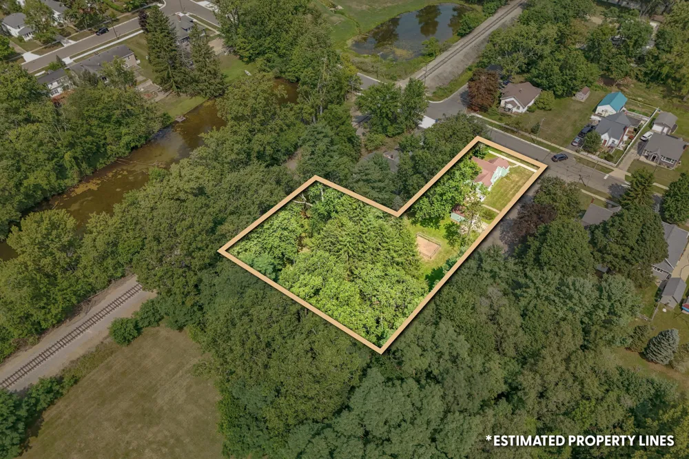 98 Westwood Street Hillsdale, MI 49242