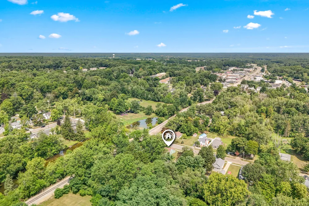 98 Westwood Street Hillsdale, MI 49242