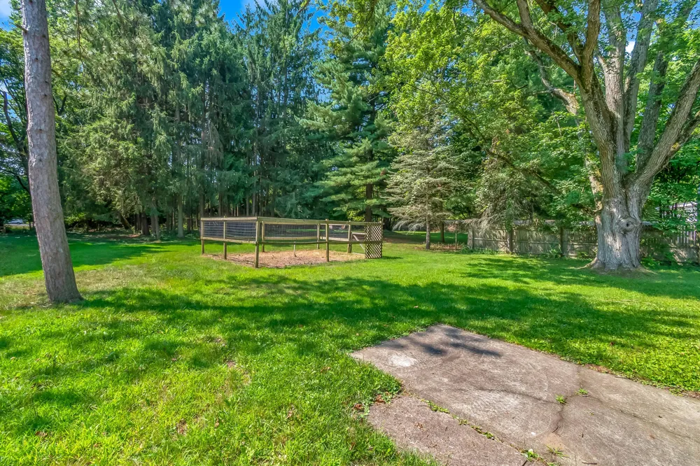 98 Westwood Street Hillsdale, MI 49242