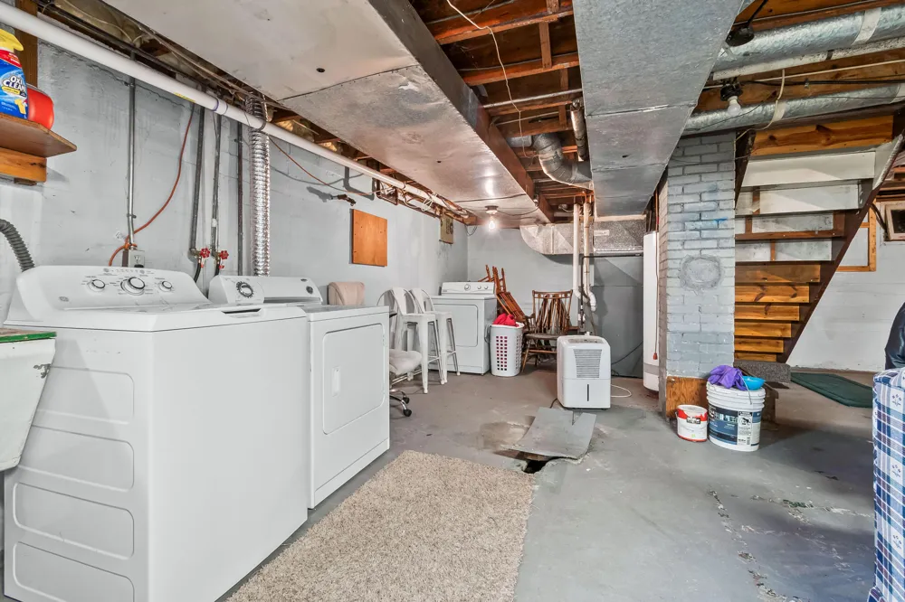 98 Westwood Street Hillsdale, MI 49242