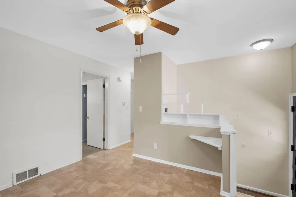 8299 Nightingale Street Dearborn Heights, MI 48127