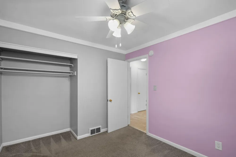 8299 Nightingale Street Dearborn Heights, MI 48127