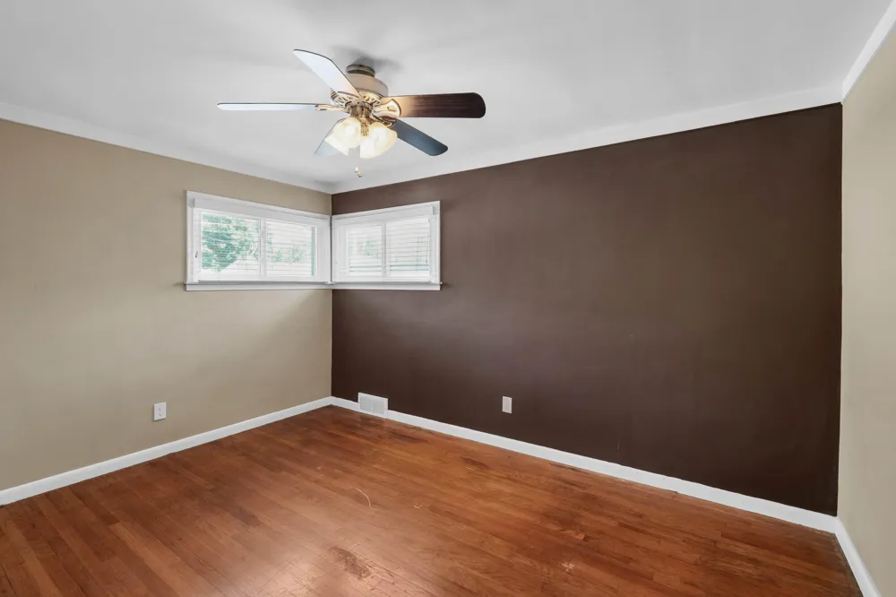 8299 Nightingale Street Dearborn Heights, MI 48127