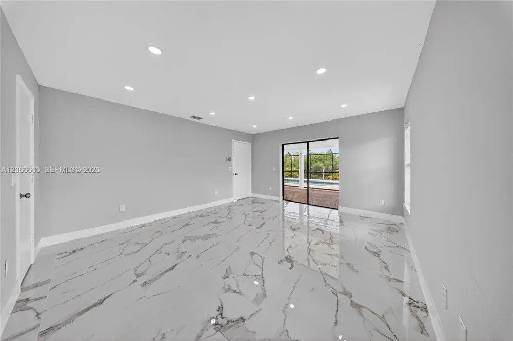 1417 Everest PKWY Cape Coral, FL 33904