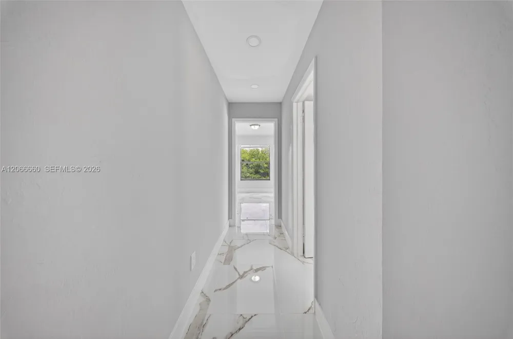 1417 Everest PKWY Cape Coral, FL 33904