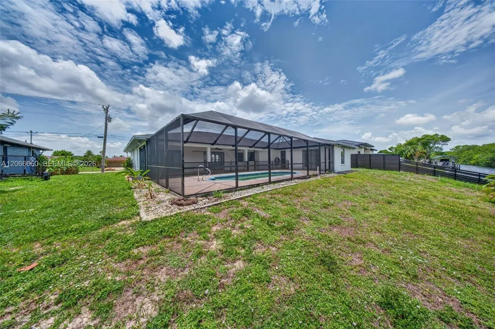 1417 Everest PKWY Cape Coral, FL 33904