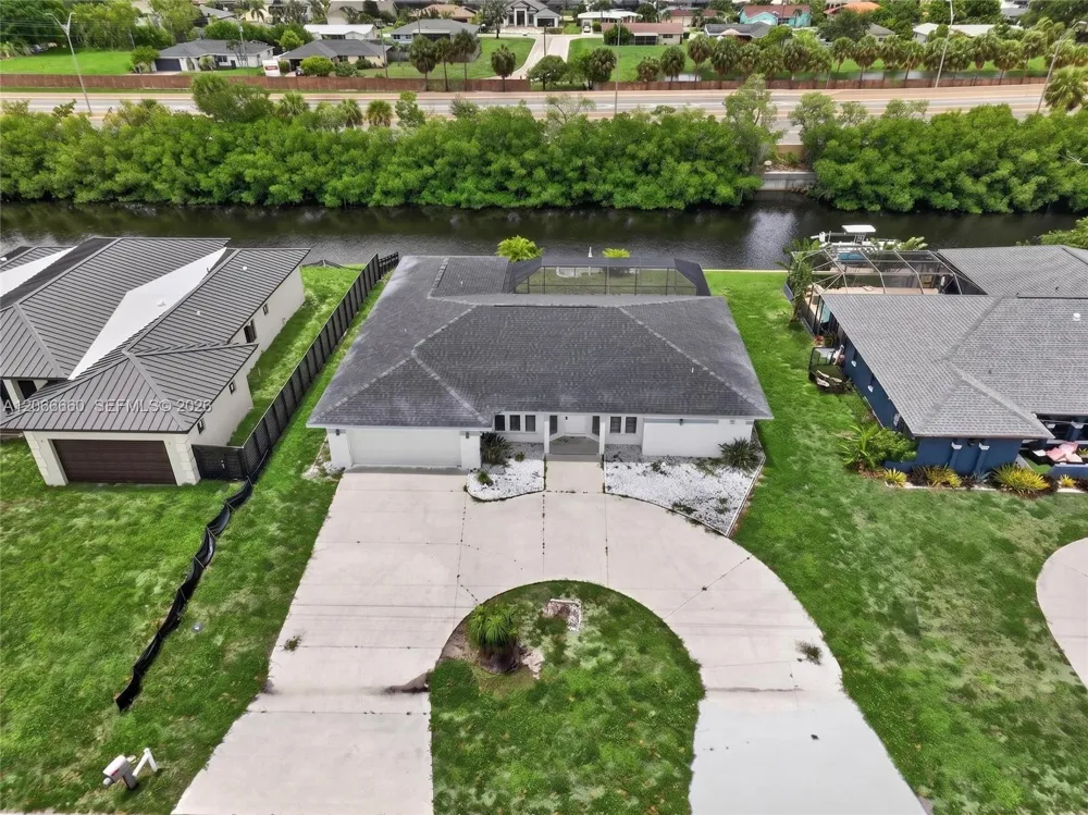 1417 Everest PKWY Cape Coral, FL 33904