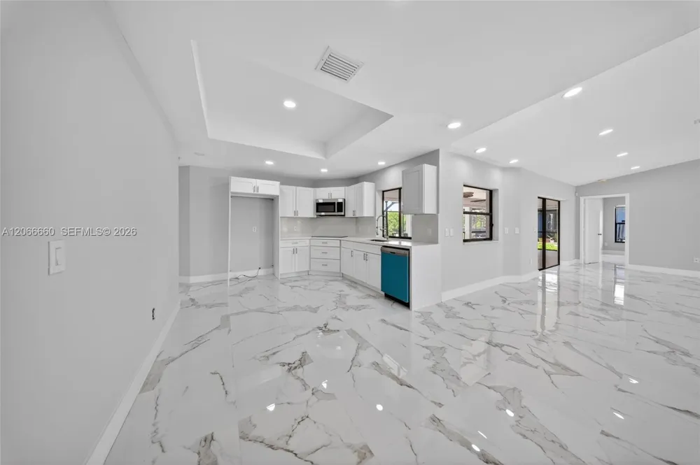 1417 Everest PKWY Cape Coral, FL 33904