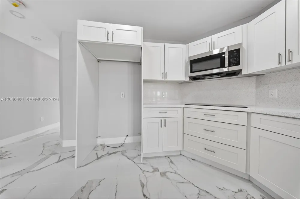 1417 Everest PKWY Cape Coral, FL 33904