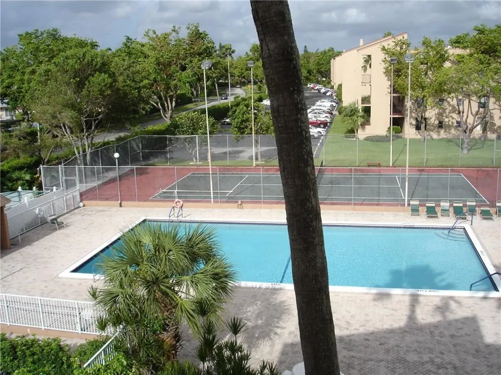 7300 Lake Cir Drive #202 Margate, FL 33063