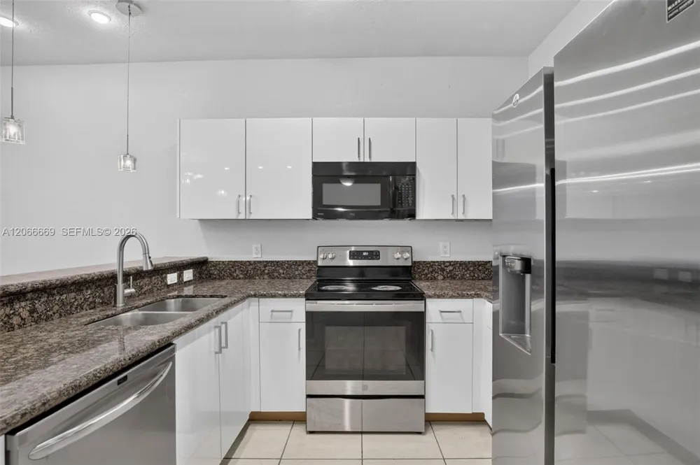 5337 SW 40th Ave #5337 Dania Beach, FL 33314