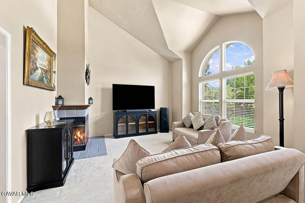 42515 Carriage Way Quartz Hill, CA 93536