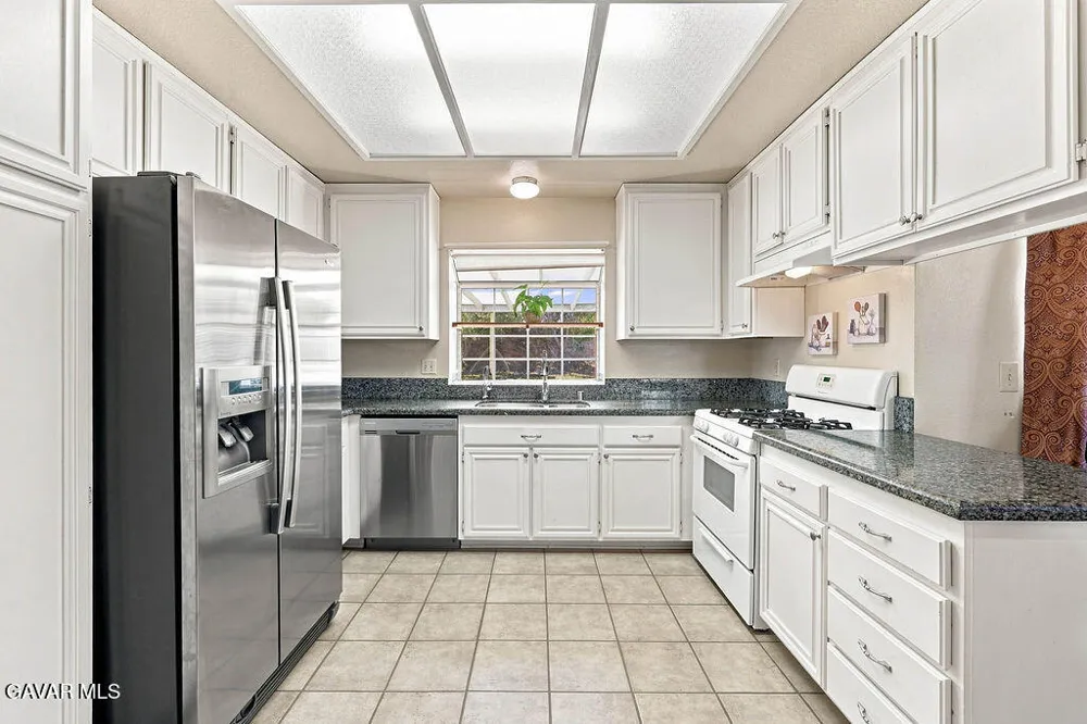 42515 Carriage Way Quartz Hill, CA 93536