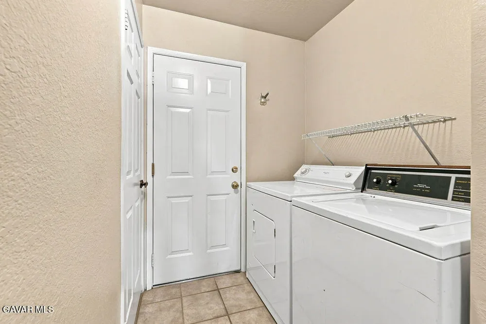 42515 Carriage Way Quartz Hill, CA 93536