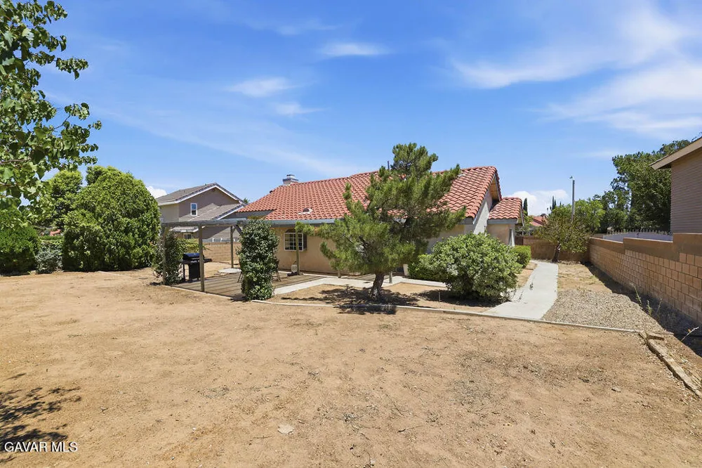 42515 Carriage Way Quartz Hill, CA 93536