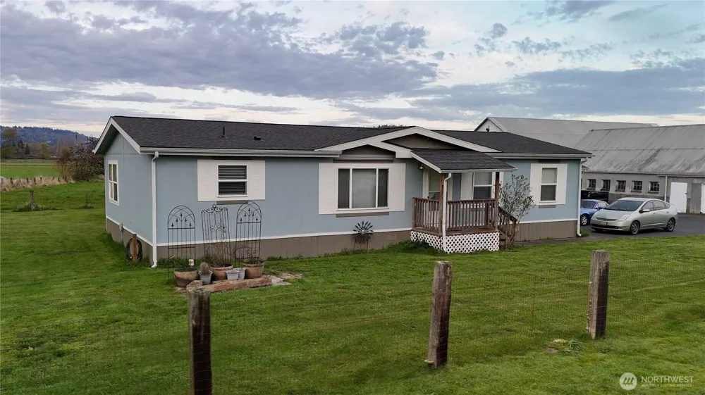 151 Barlow Point Road Longview, WA 98632