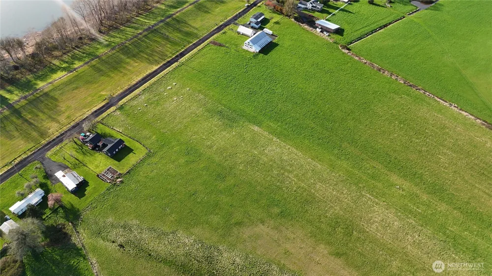 151 Barlow Point Road Longview, WA 98632