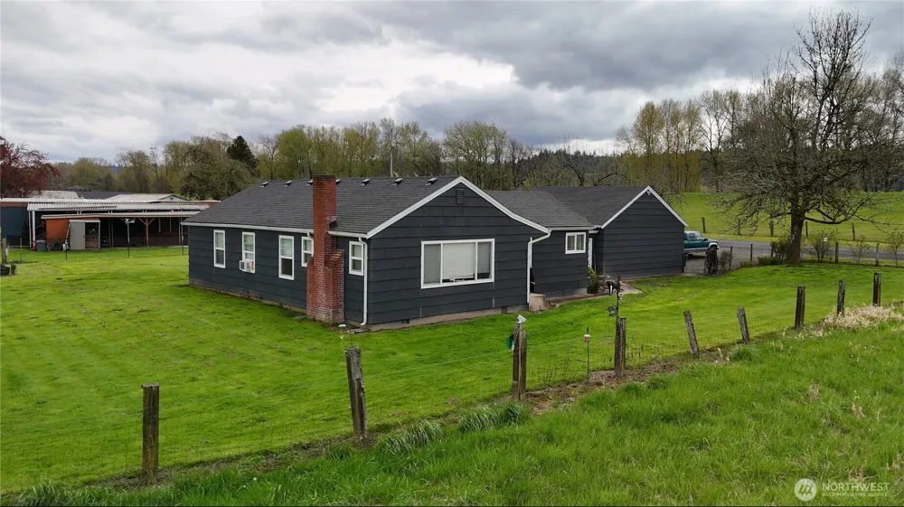 151 Barlow Point Road Longview, WA 98632