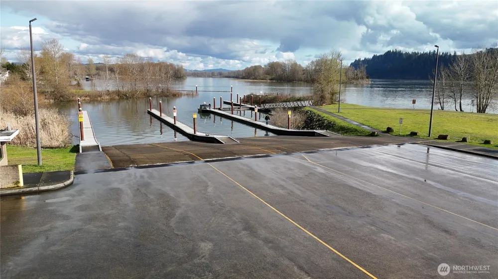151 Barlow Point Road Longview, WA 98632