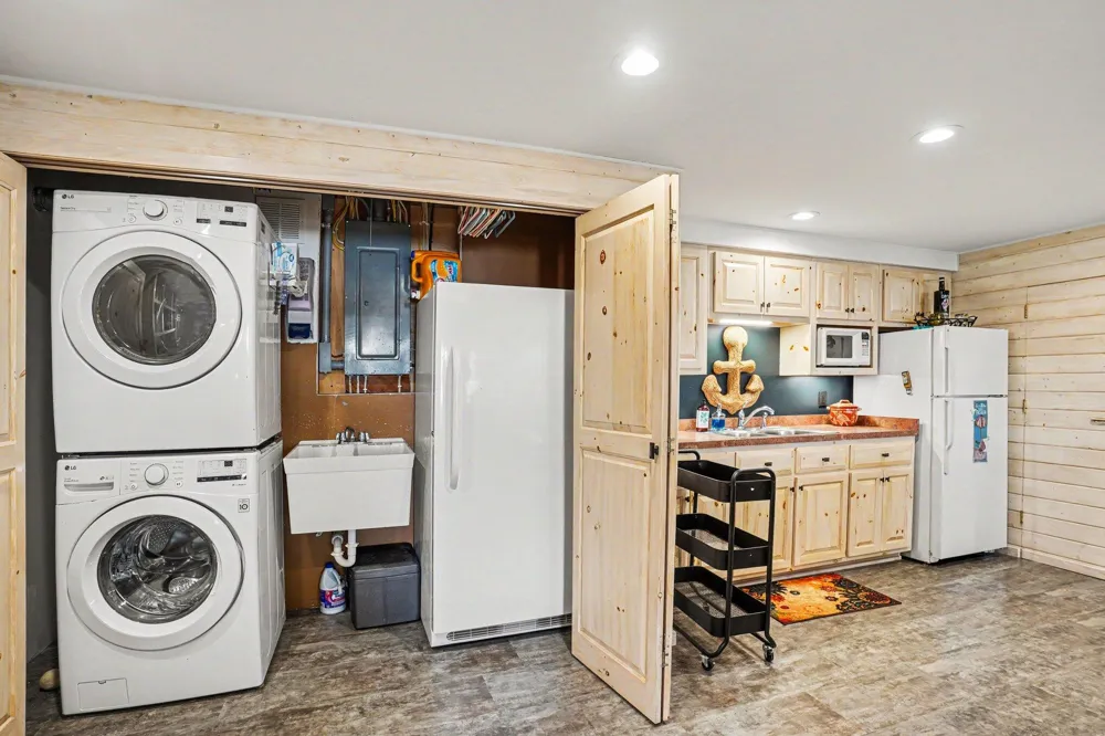58875 Hill Paw Paw Township, MI 49064