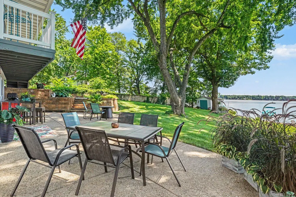58875 Hill Paw Paw Township, MI 49064