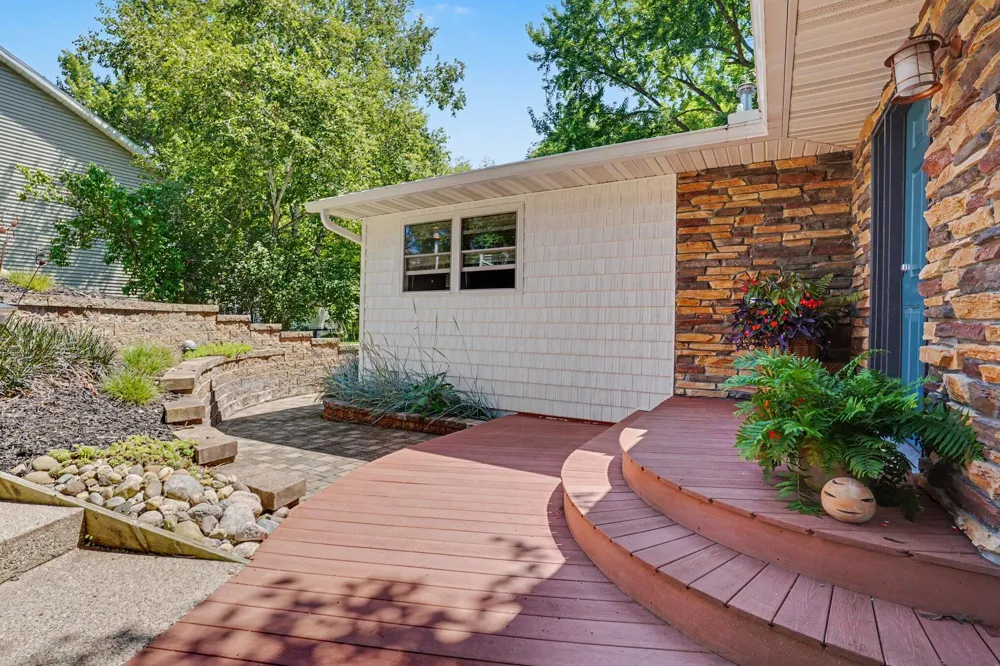 58875 Hill Paw Paw Township, MI 49064
